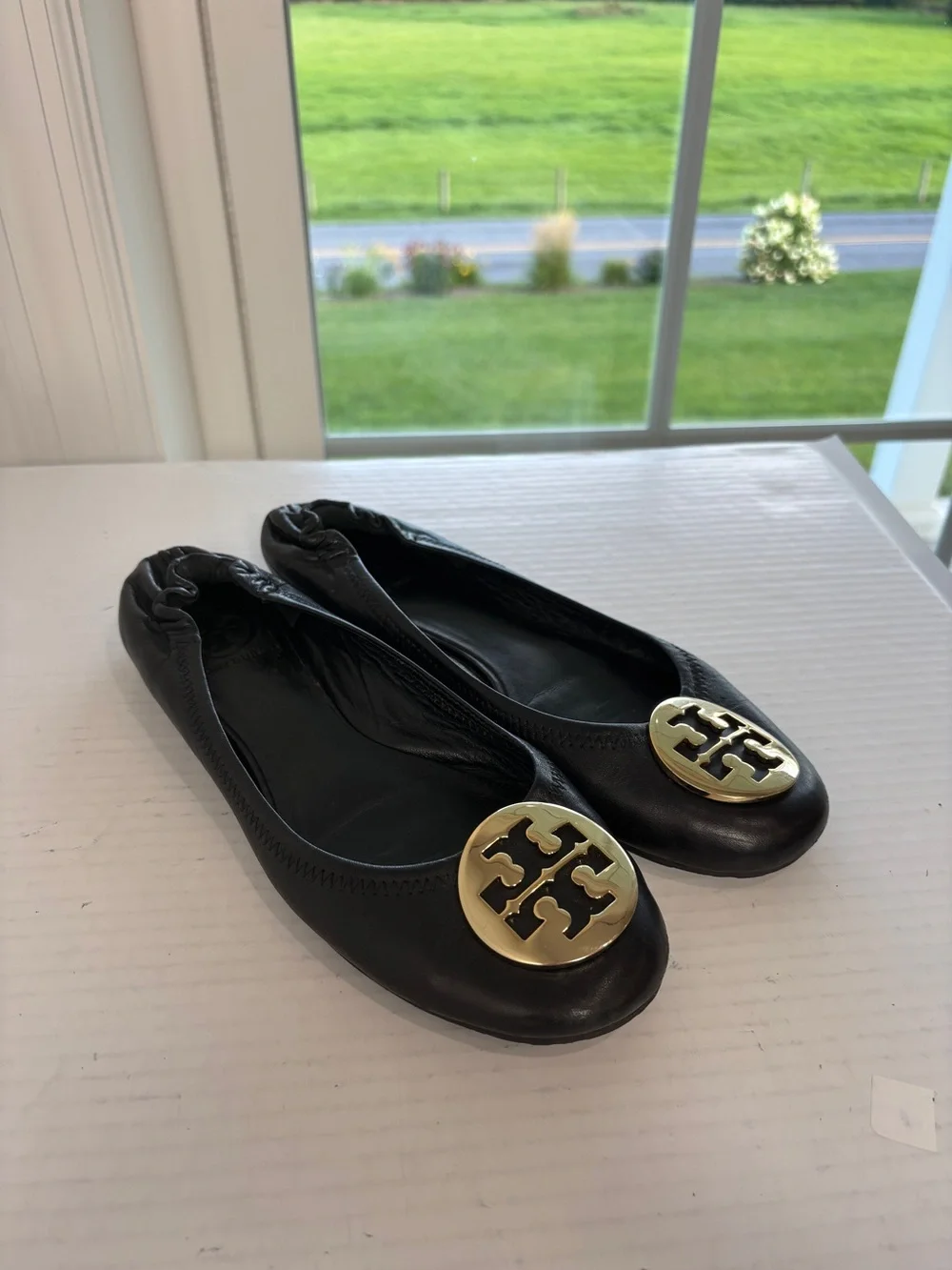 Tory Burch Minnie Leather Ballet Flats Womens Shoe Size 8 Black Travel Gold Logo